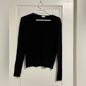 ZYIA V-Neck Ribbed Sweater - size small